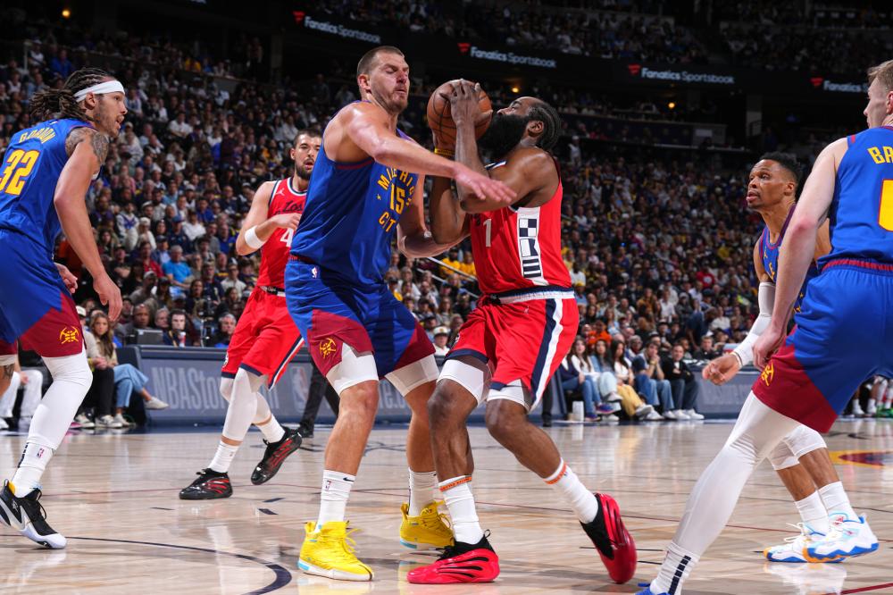 隐藏的是足 隐藏的是足